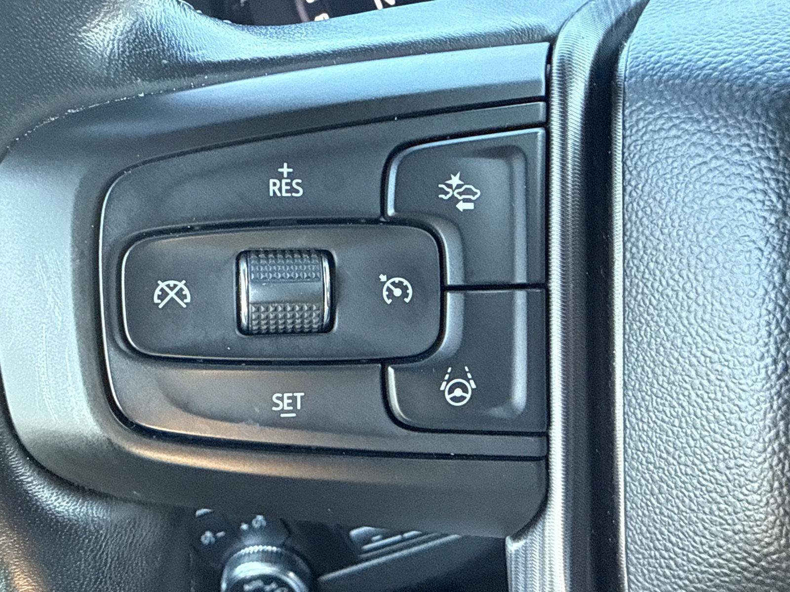 Used 2023 GMC Yukon Denali Ultimate image 23