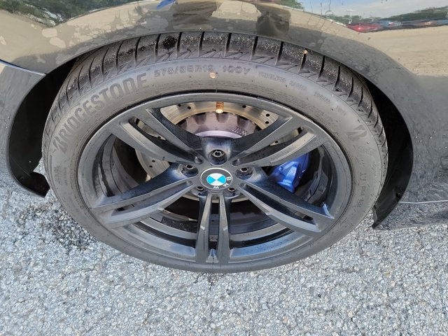 Used 2018 BMW M4 Coupe RWD image 11