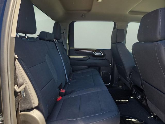 Used 2025 Chevrolet Silverado 2500 LT w/ Convenience Package image 14