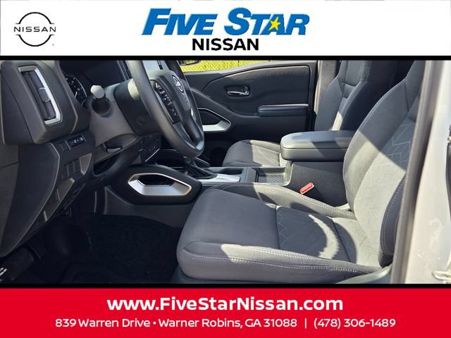 Used 2025 Nissan Frontier SV RWD image 5
