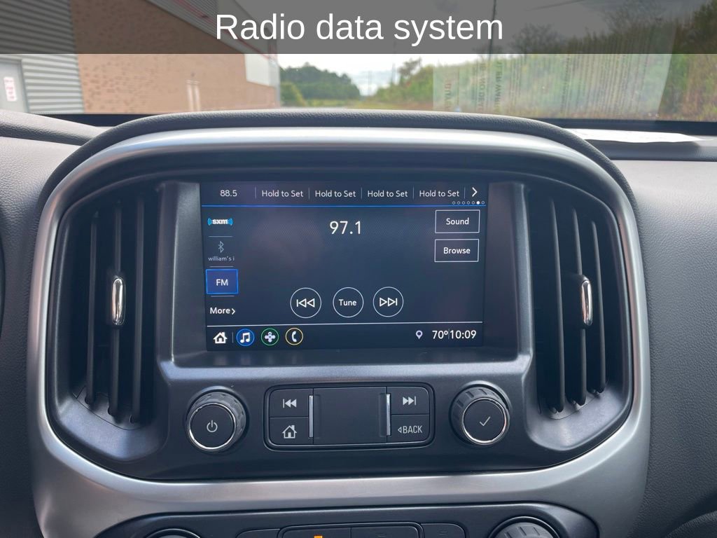 Used 2022 Chevrolet Colorado LT w/ LT Convenience Package image 17