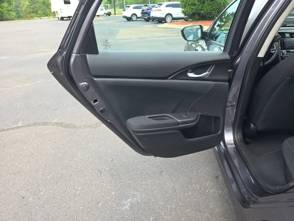 Used 2017 Honda Civic EX-T image 39