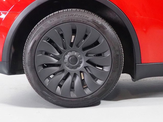 Used 2023 Tesla Model Y Long Range image 45