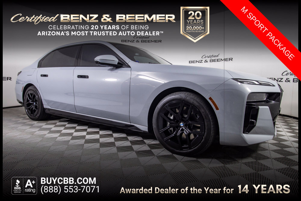 Used 2024 BMW 760i xDrive w/ Premium Package 2