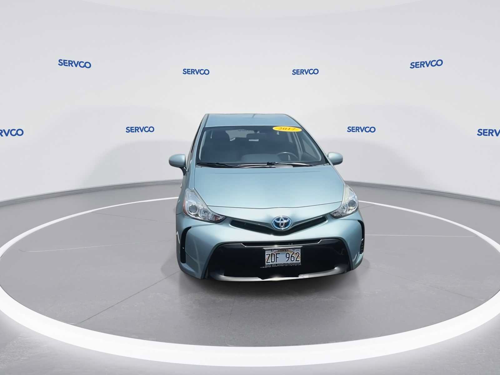 Used 2017 Toyota Prius V Three FWD image 3
