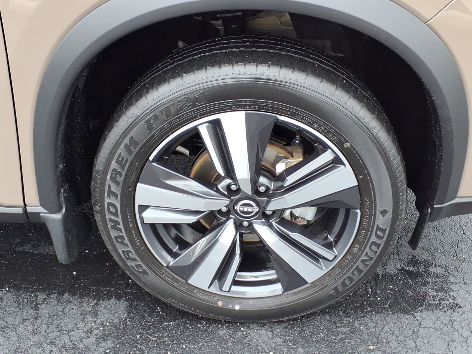 Certified 2024 Nissan Rogue SL w/ SL Premium Package image 13