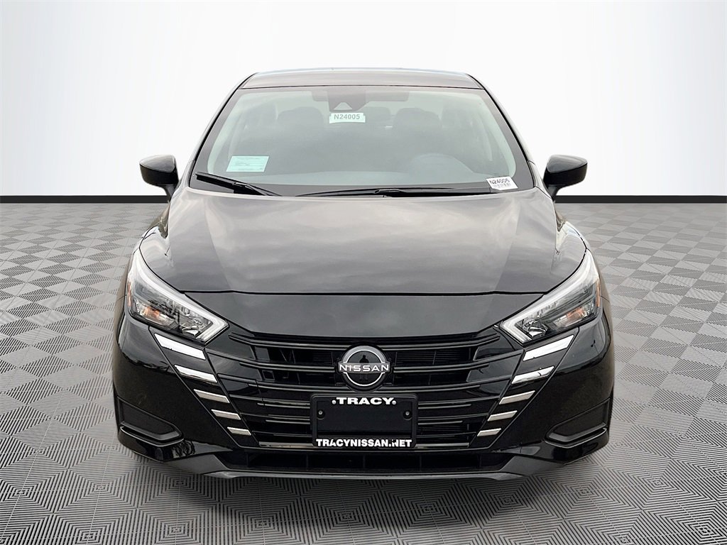 New 2025 Nissan Versa SV image 2