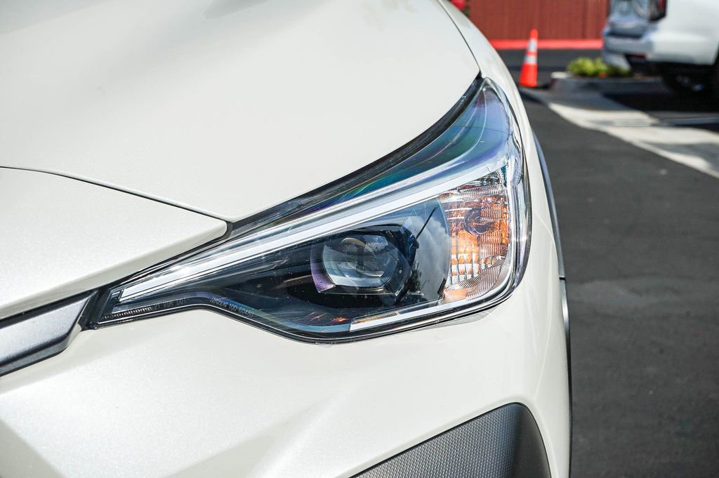 Certified 2025 Subaru Crosstrek 2.0i Premium w/ Crosstrek Mirror Package image 10