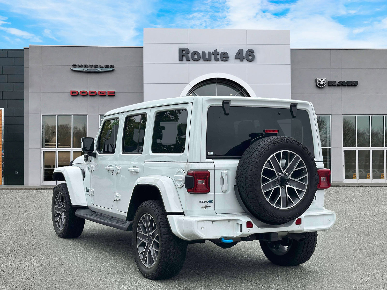 Used 2024 Jeep Wrangler High Altitude AWD/4WD image 4