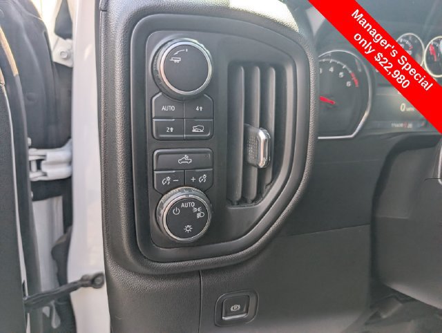 Used 2022 Chevrolet Silverado 1500 W/T w/ WT Value Package AWD/4WD image 17