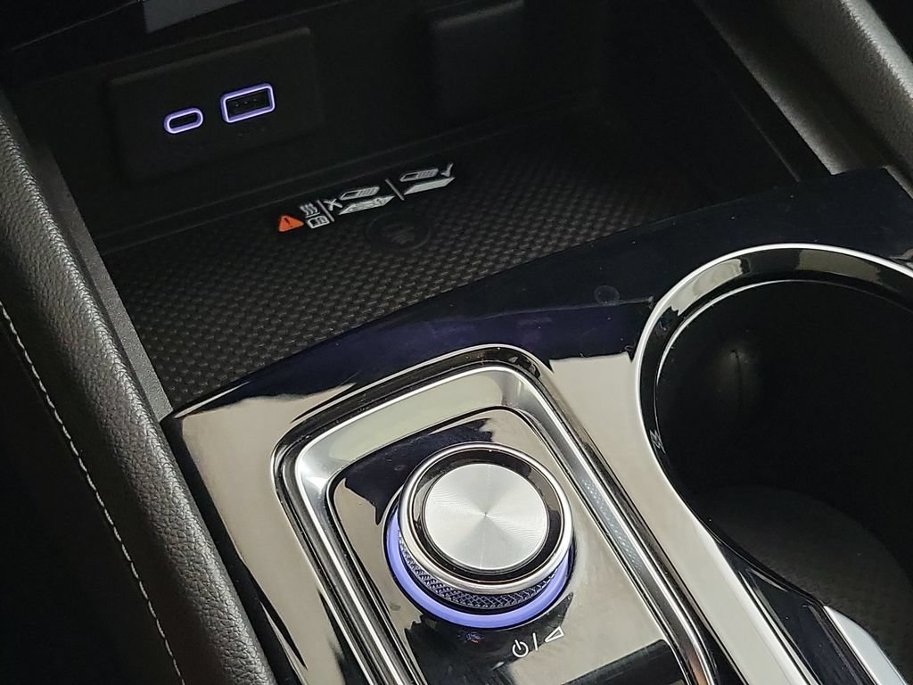 Certified 2024 Buick Envision Avenir AWD/4WD image 19