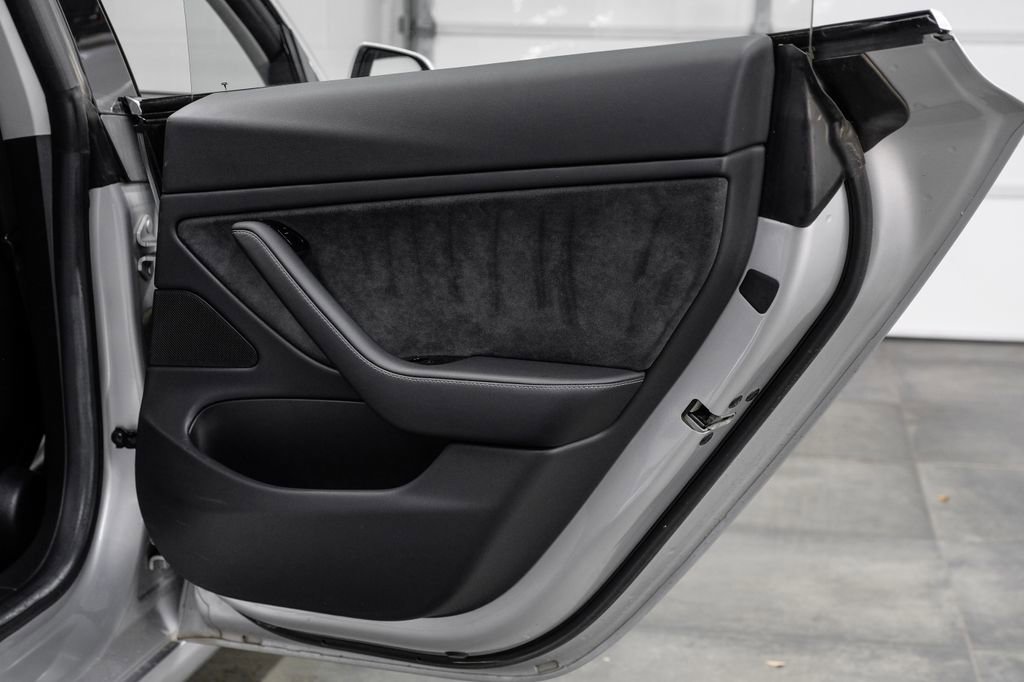 Used 2018 Tesla Model 3 Mid Range image 51