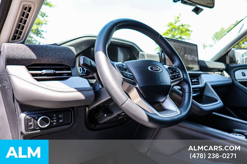 Used 2025 Ford Explorer Active image 23