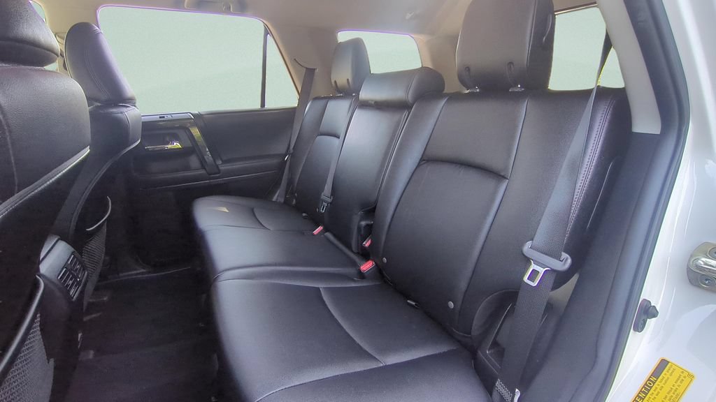 Used 2023 Toyota 4Runner TRD Off-Road Premium AWD/4WD image 10