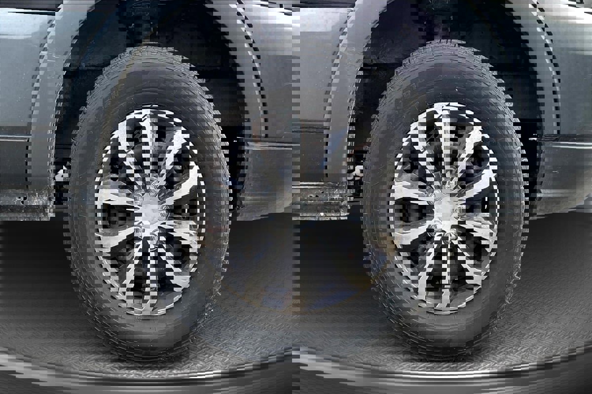 Used 2016 Ford Transit 250 130 Low Roof w/ Exterior Upgrade Package image 9