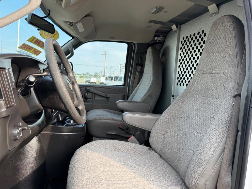 Used 2019 Chevrolet Express 2500 image 18