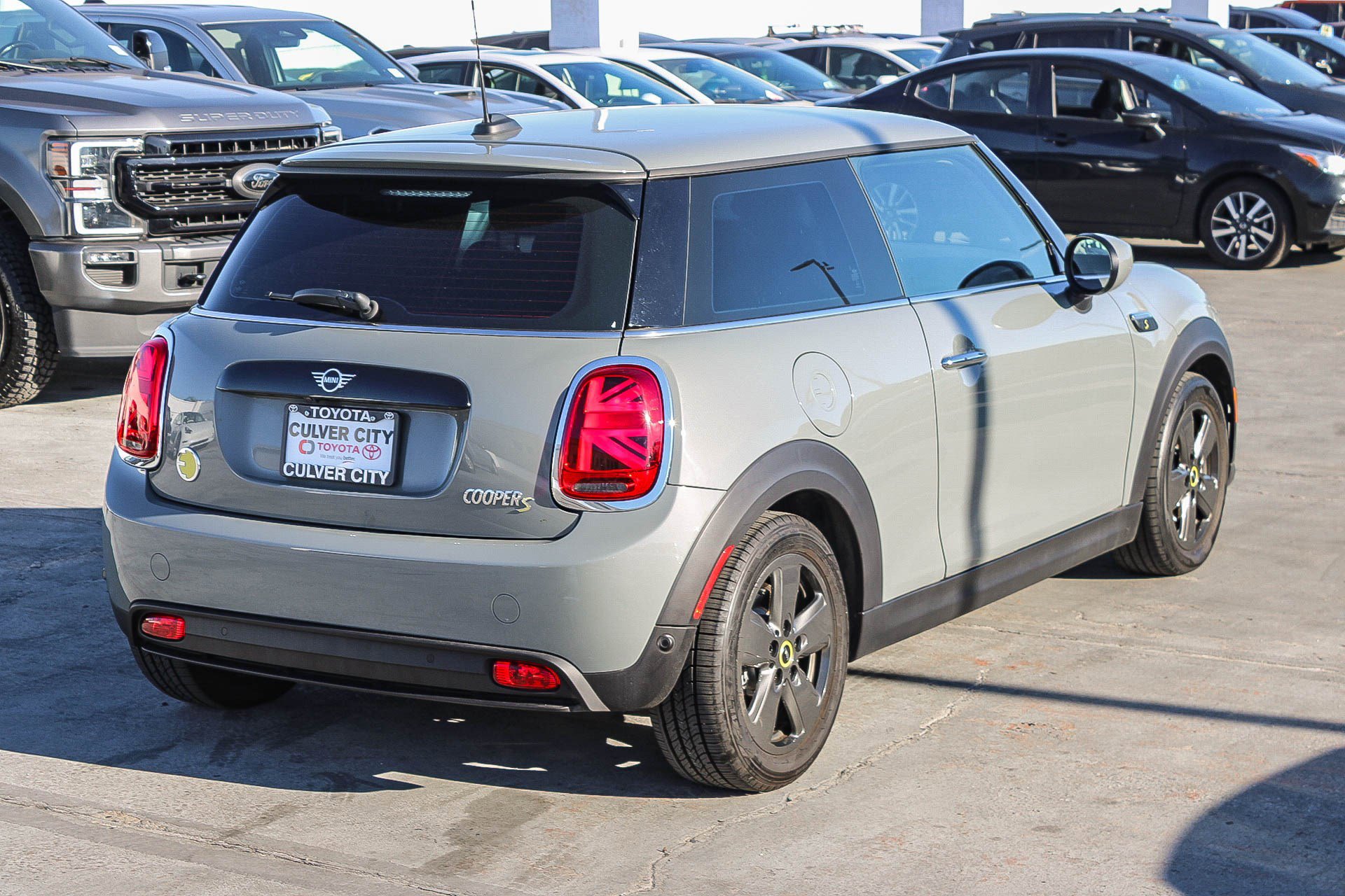 Used 2023 MINI Cooper SE image 9