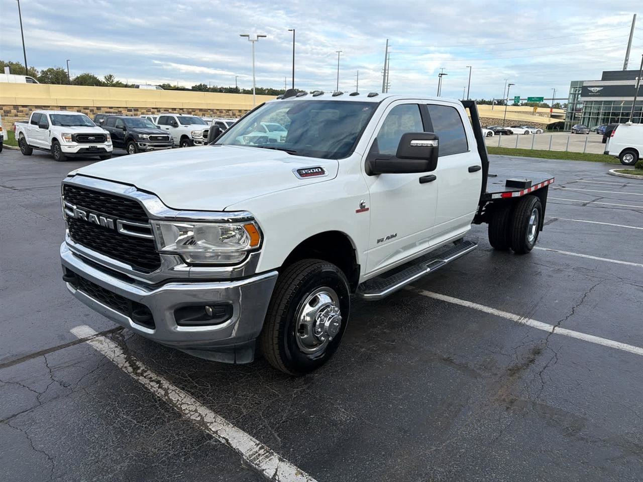 Used 2024 RAM 3500 Big Horn AWD/4WD image 5