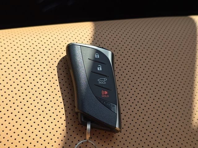 Used 2025 Lexus RX 350 Premium w/ Convenience Package AWD/4WD image 34