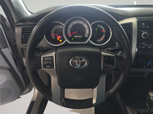 Used 2012 Toyota Tacoma 4x4 Double Cab w/ SR5 Pkg image 12
