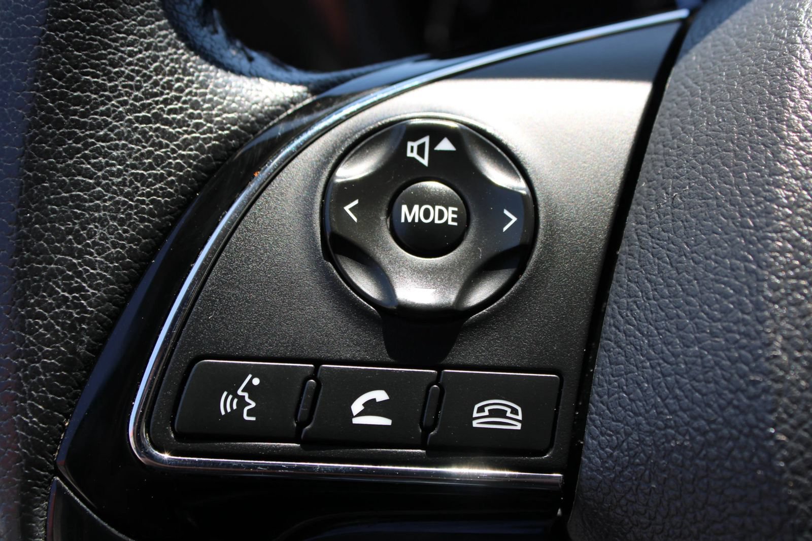 Used 2020 Mitsubishi Outlander SEL FWD image 25