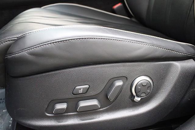 Used 2023 Genesis G80 Base image 23