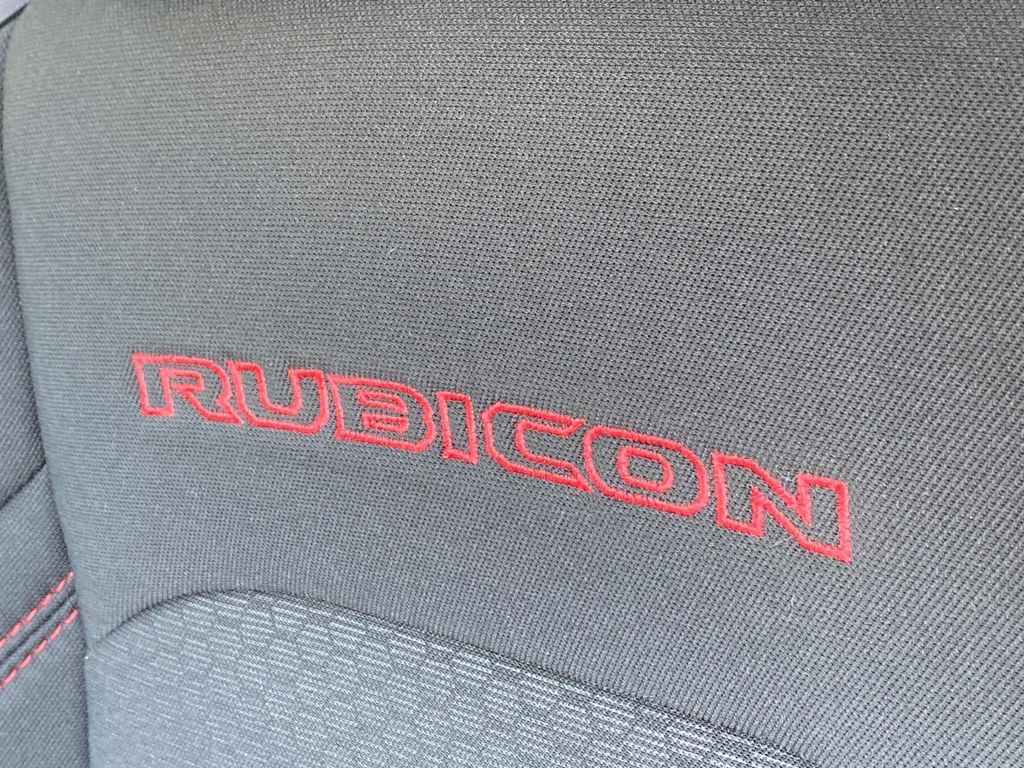 Used 2022 Jeep Wrangler Rubicon AWD/4WD image 31