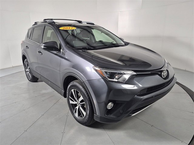 Used 2017 Toyota RAV4 XLE image 7