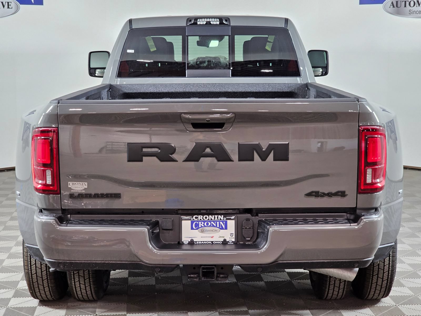 New 2026 RAM 3500 Laramie AWD/4WD image 34