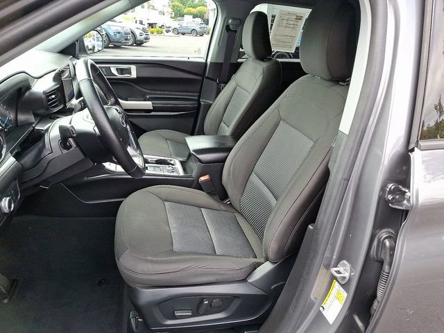 Certified 2022 Ford Explorer XLT w/ Class IV Trailer Tow Package image 16