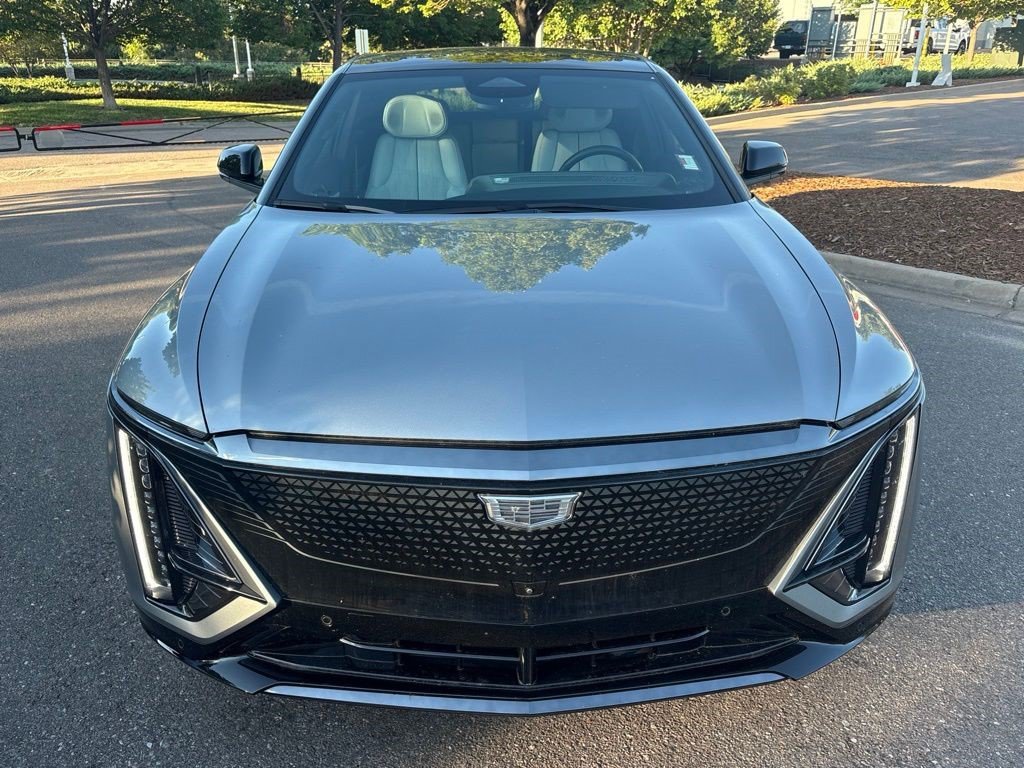 Used 2024 Cadillac Lyriq Sport AWD/4WD image 10