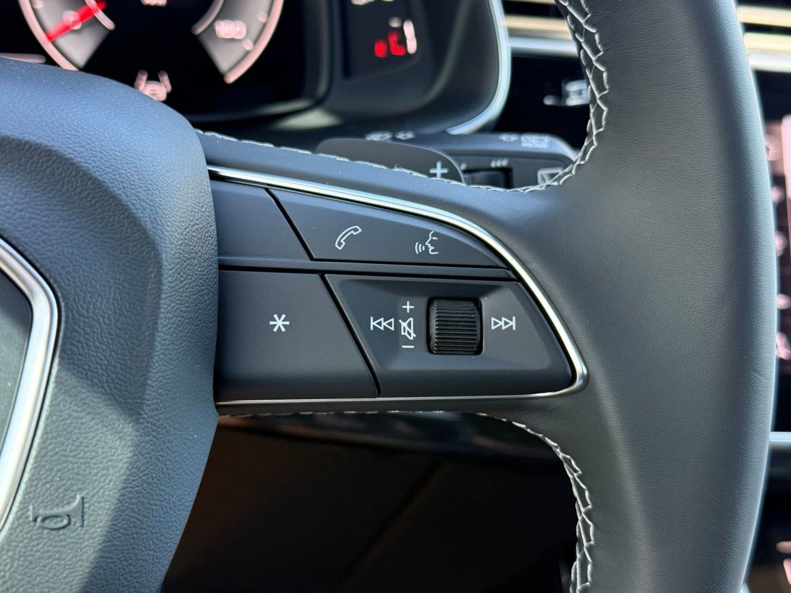 New 2026 Audi Q8 Premium image 27