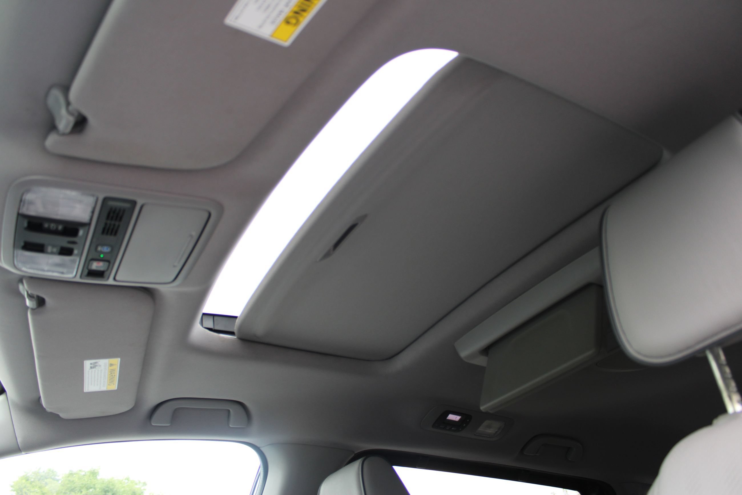 Used 2023 Honda Odyssey Elite image 34