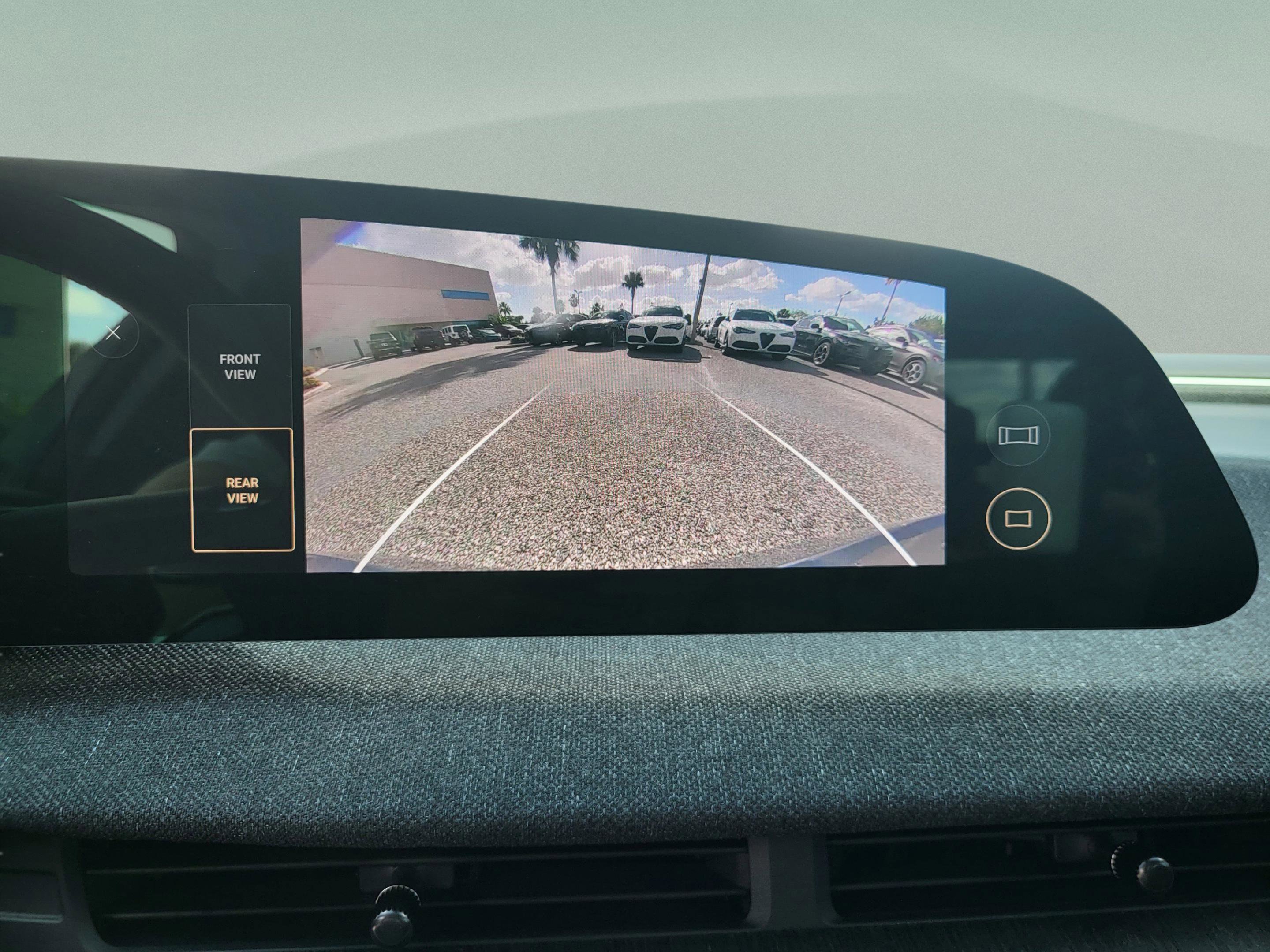 Used 2025 Lucid Air Pure image 59