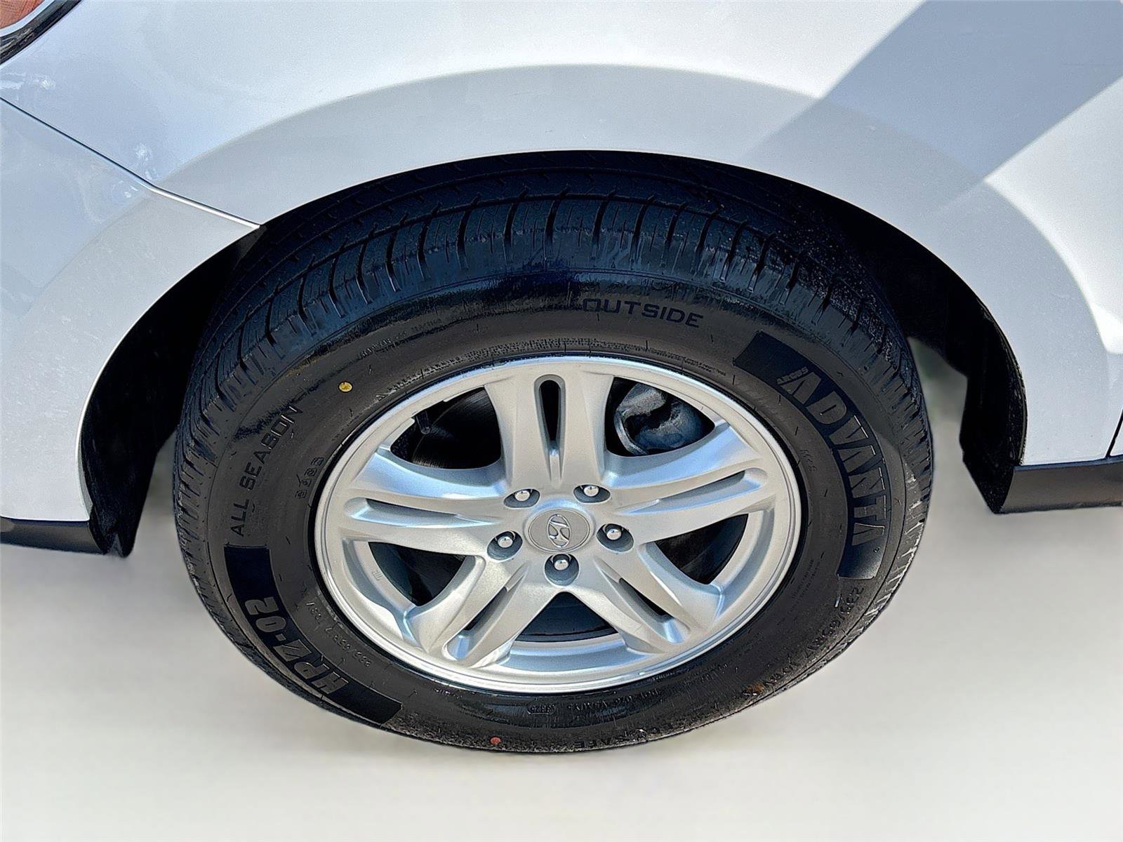 Used 2011 Hyundai Santa Fe GLS image 30