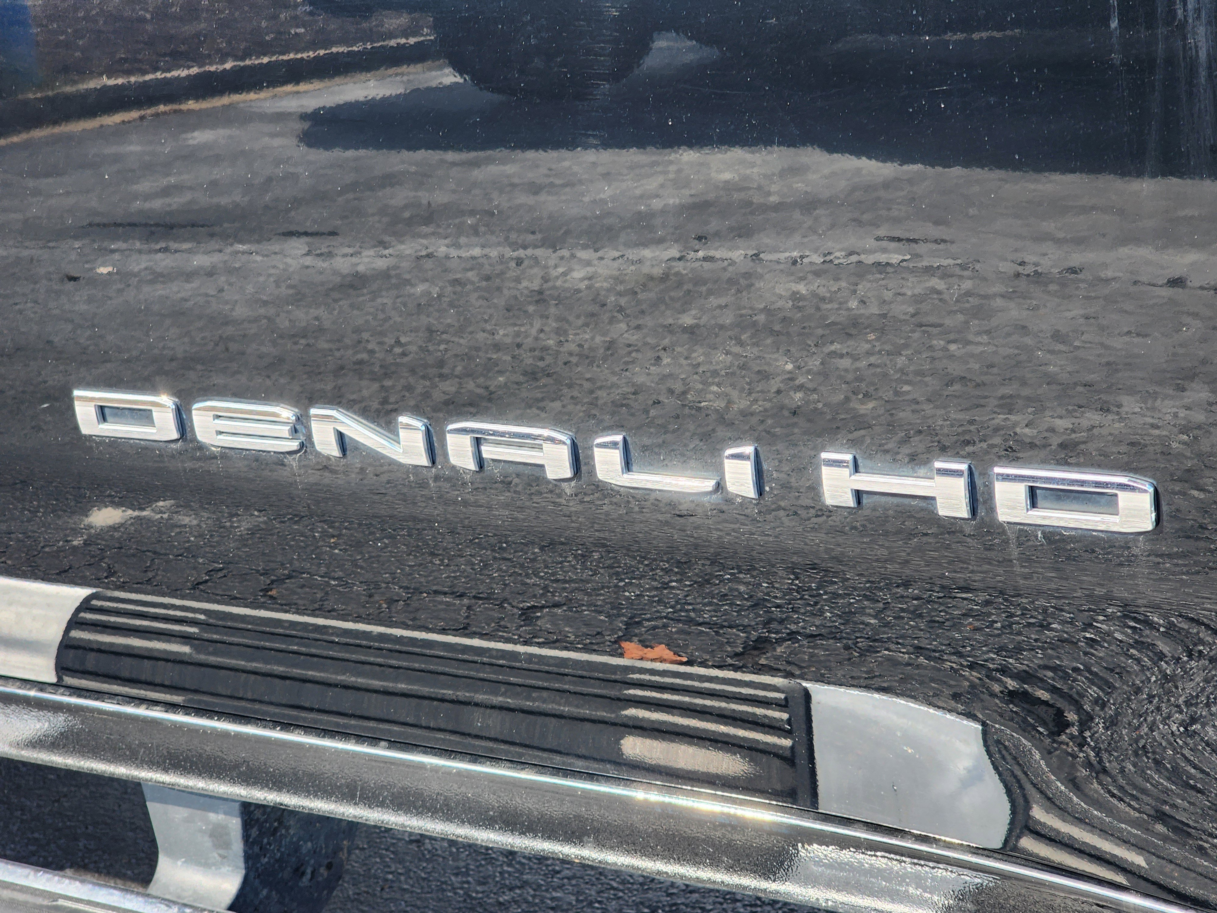 Used 2022 GMC Sierra 3500 Denali image 7