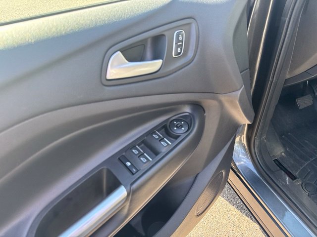 Used 2017 Ford Escape SE w/ SE Leather Comfort Package AWD/4WD image 22