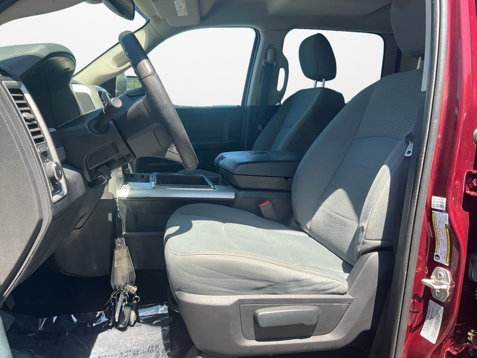 Used 2016 RAM 1500 Express AWD/4WD image 9