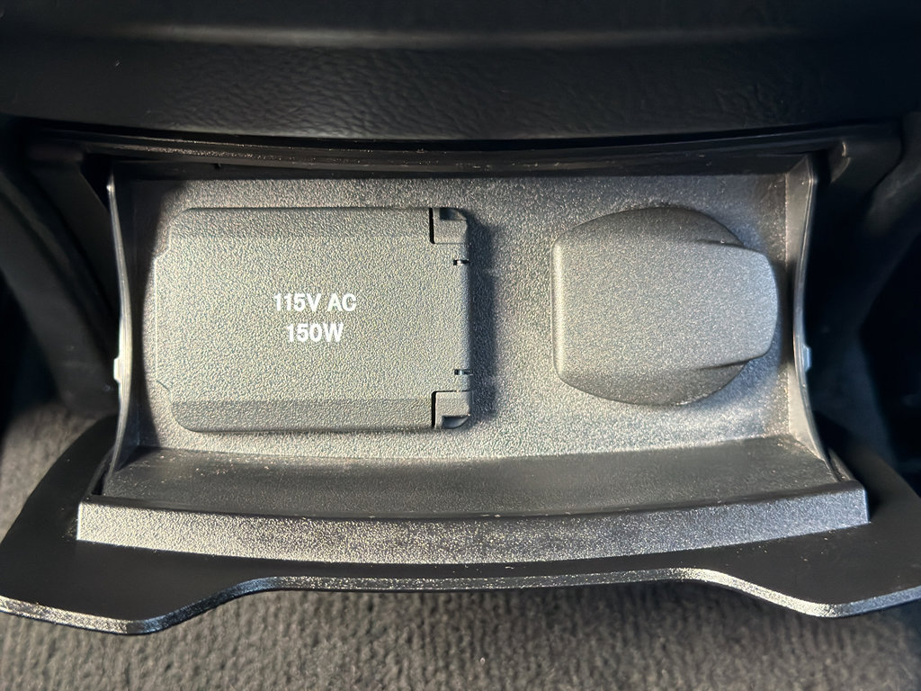 Used 2019 Mercedes-Benz GLC 300 4MATIC image 17