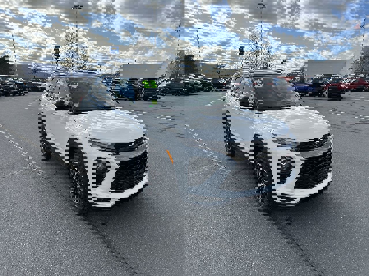 Used 2023 Chevrolet TrailBlazer RS image 1