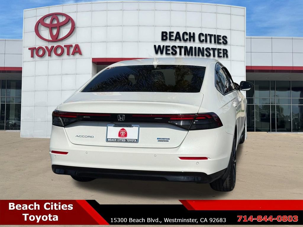 Used 2024 Honda Accord Touring image 12