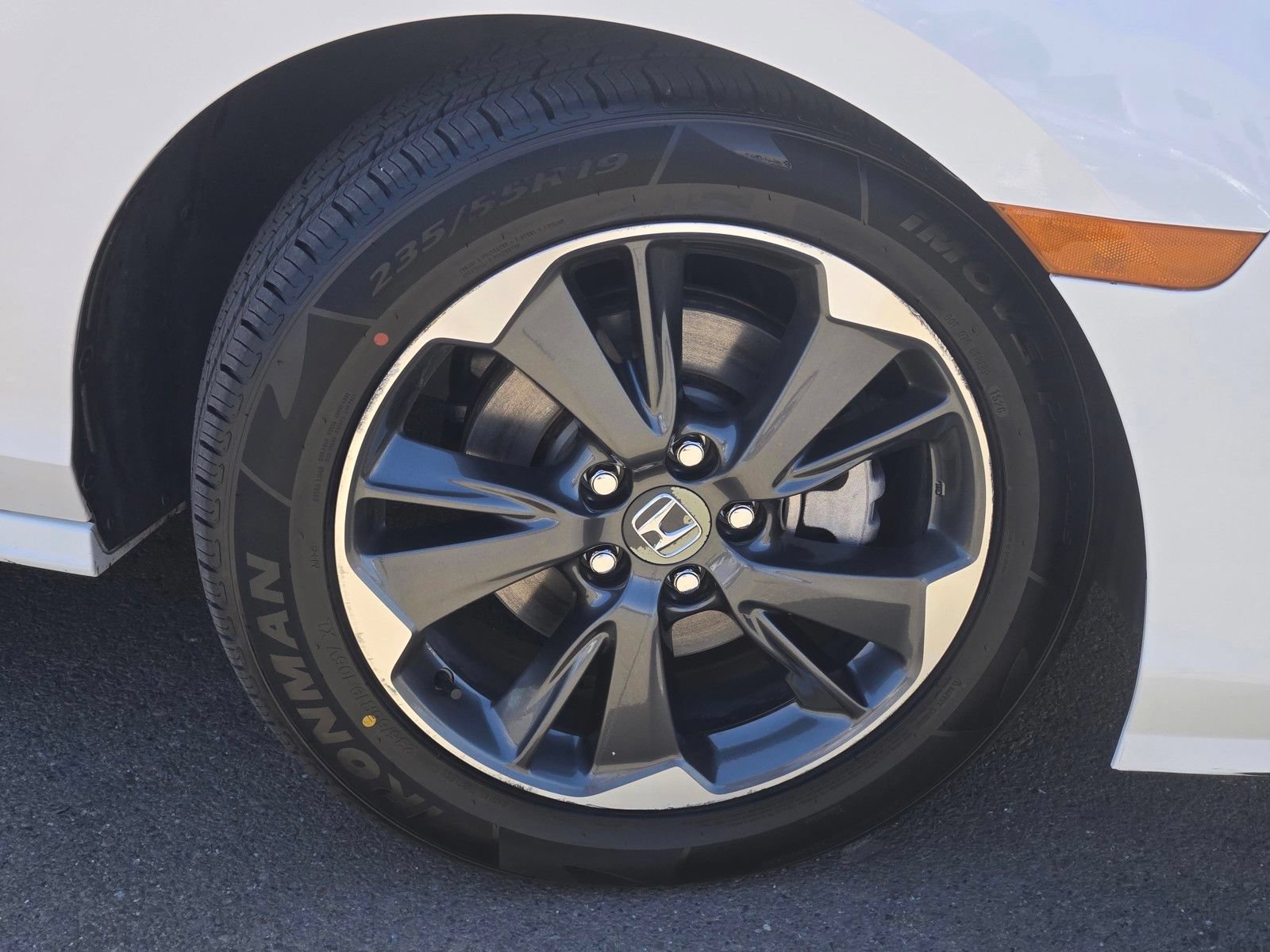 Used 2023 Honda Odyssey Elite image 9
