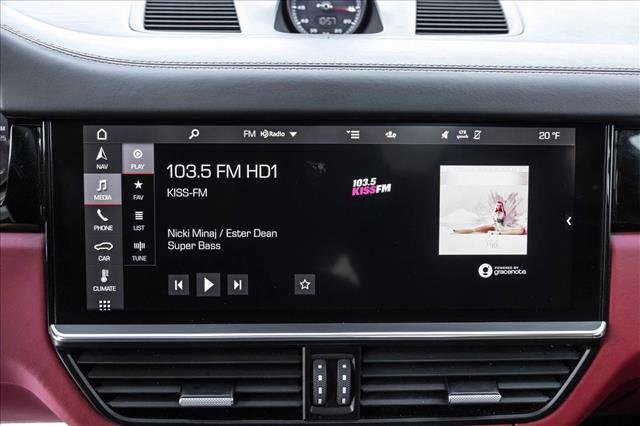 Used 2020 Porsche Cayenne Turbo image 16