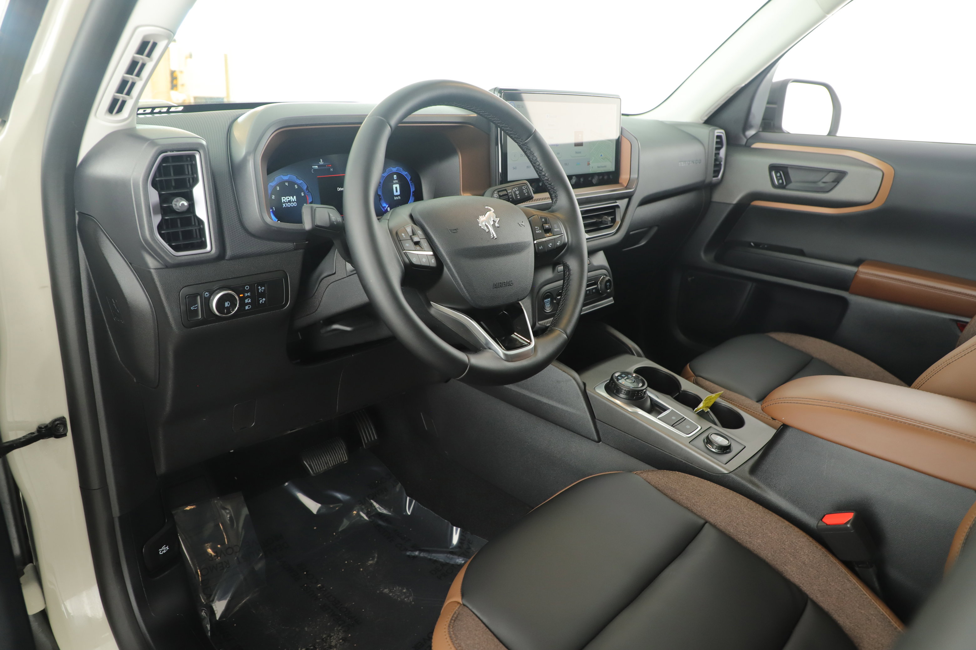 Used 2025 Ford Bronco Sport Outer Banks w/ Outer Banks Tech Package+ image 9