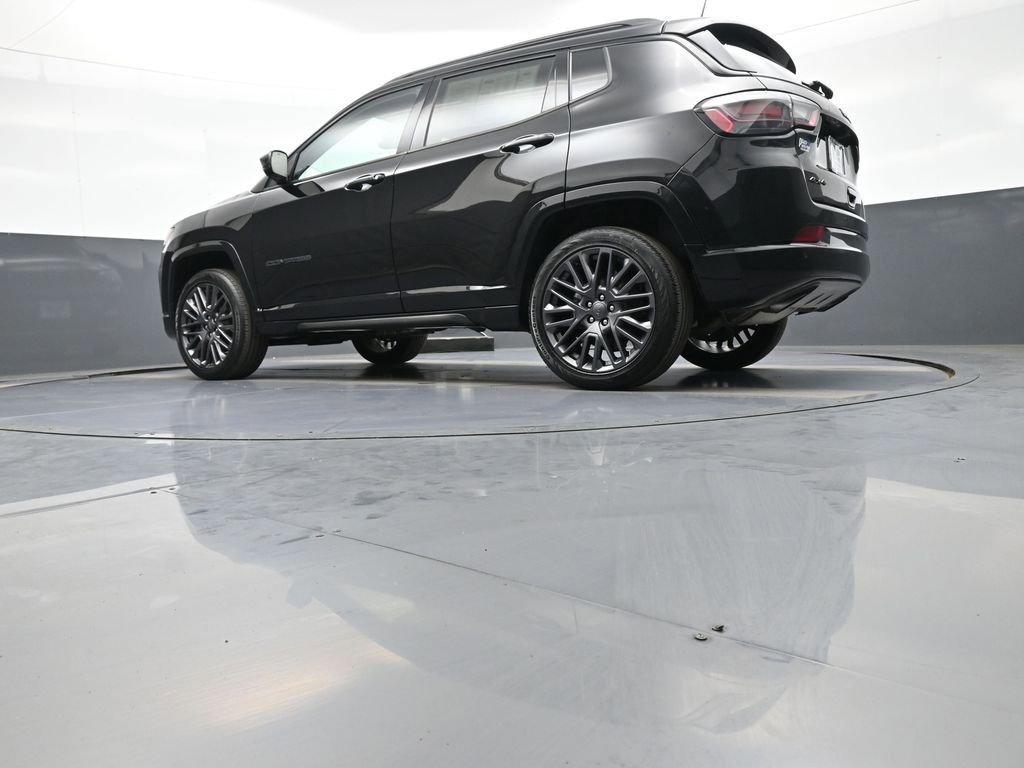 Used 2023 Jeep Compass High Altitude AWD/4WD image 30