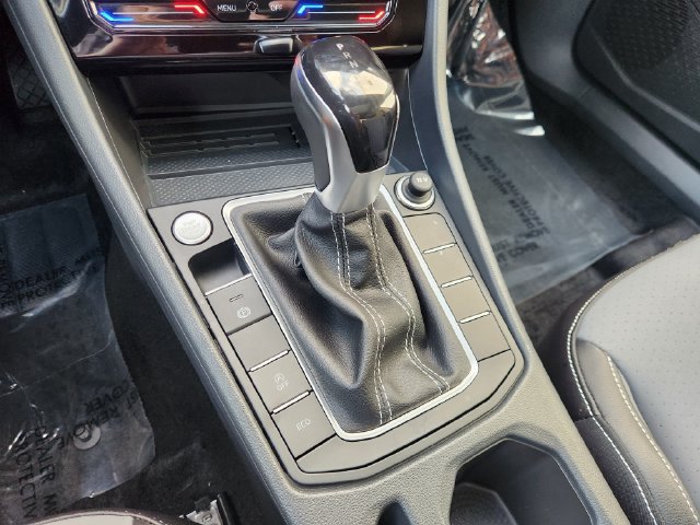 Used 2026 Volkswagen Jetta SE FWD image 23