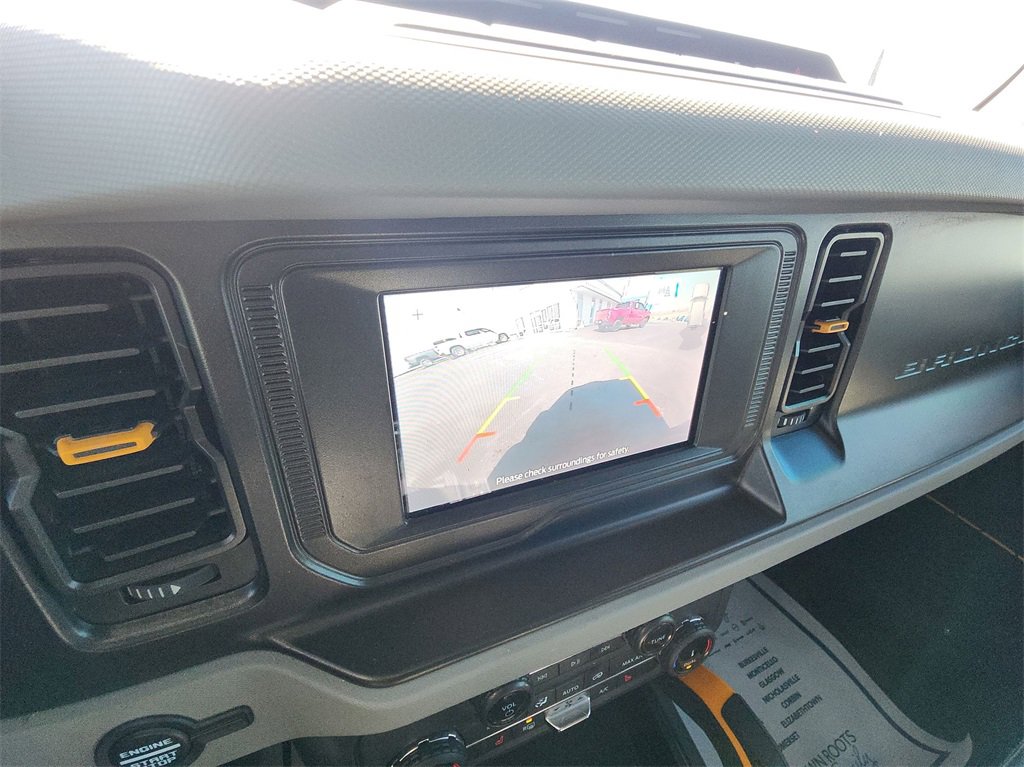 Used 2022 Ford Bronco Badlands image 17