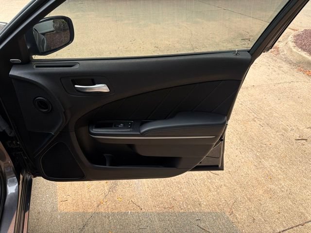 Used 2023 Dodge Charger SXT w/ Cold Weather Package RWD image 24
