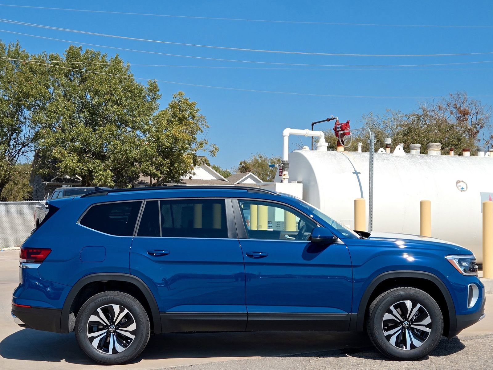 New 2026 Volkswagen Atlas SE image 4