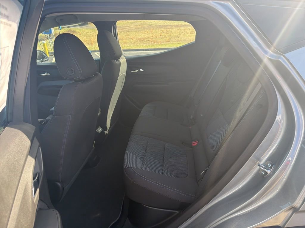 New 2027 Chevrolet Bolt LT w/ Comfort Package FWD image 30